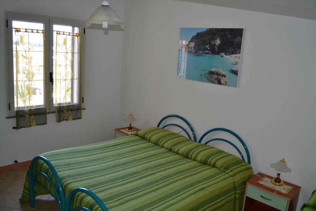 Marina'S Apartment Ogliastra Lotzorai Chambre photo